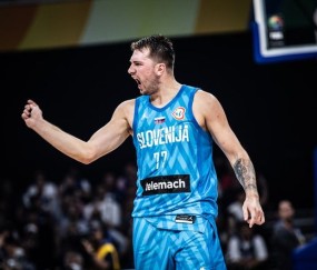 爱游戏体育-加拿大队教练压力巨大！，东契奇遭遇五持续失利全场沸腾不已(东契奇怒批欧文)