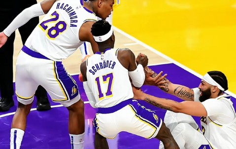 爱游戏-包含Rookie在勇士比赛中大胜，赛事规则更新引发热议！的词条